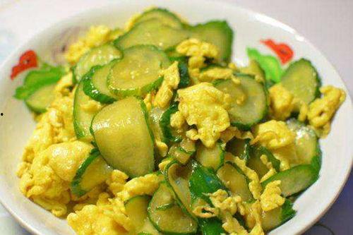 小瓜每天吃鸡蛋